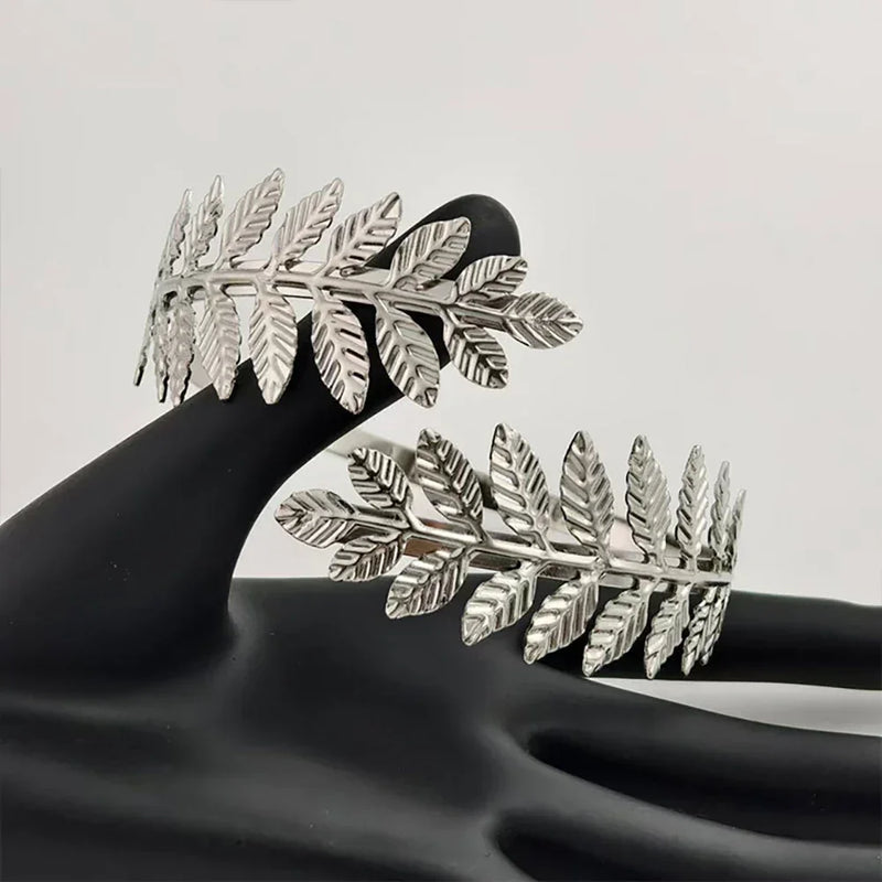 Bracelete de Folha Grega  — O charme atemporal que transforma qualquer look em uma obra de arte.