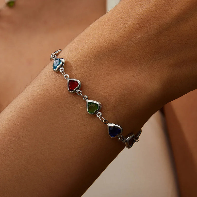 Pulseira Elegante com Cristal Vermelho — Um Toque de Paixão e Sofisticação em Cada Movimento