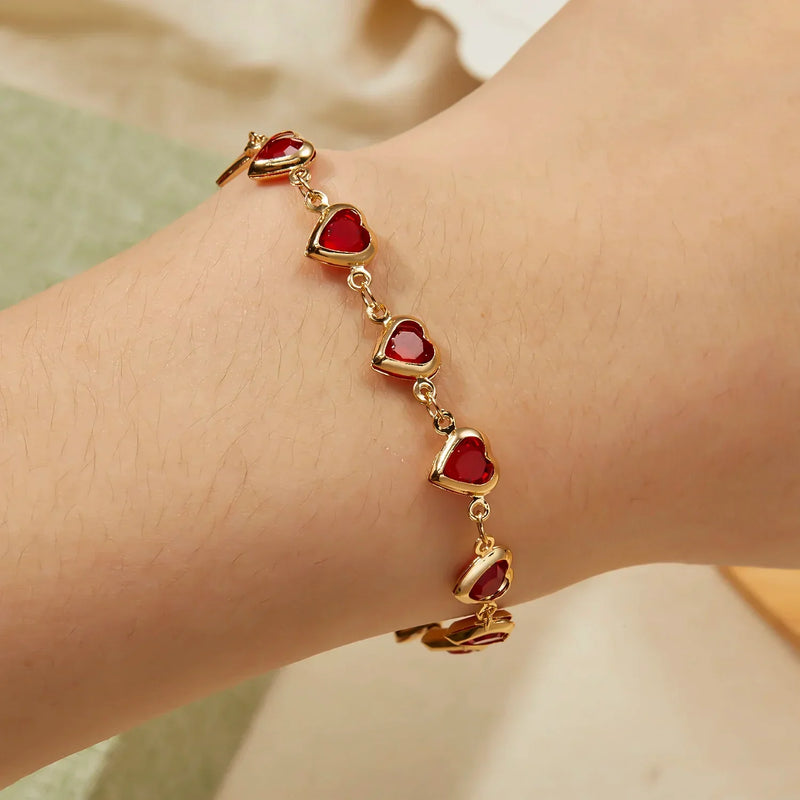 Pulseira Elegante com Cristal Vermelho — Um Toque de Paixão e Sofisticação em Cada Movimento
